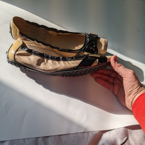 Tod's leather flats size 10(40) in EUC - Picture 5 of 7